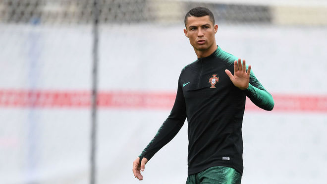 La novia de Cristiano Ronaldo se suma a las burlas a Chile