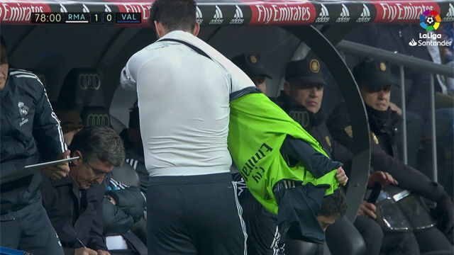 Isco también fue duramente criticado hace tres campañas por esta fotografía de espaldas