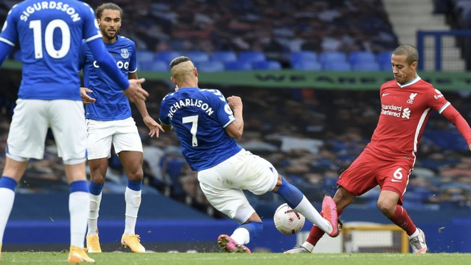 Richarlison vs Thiago