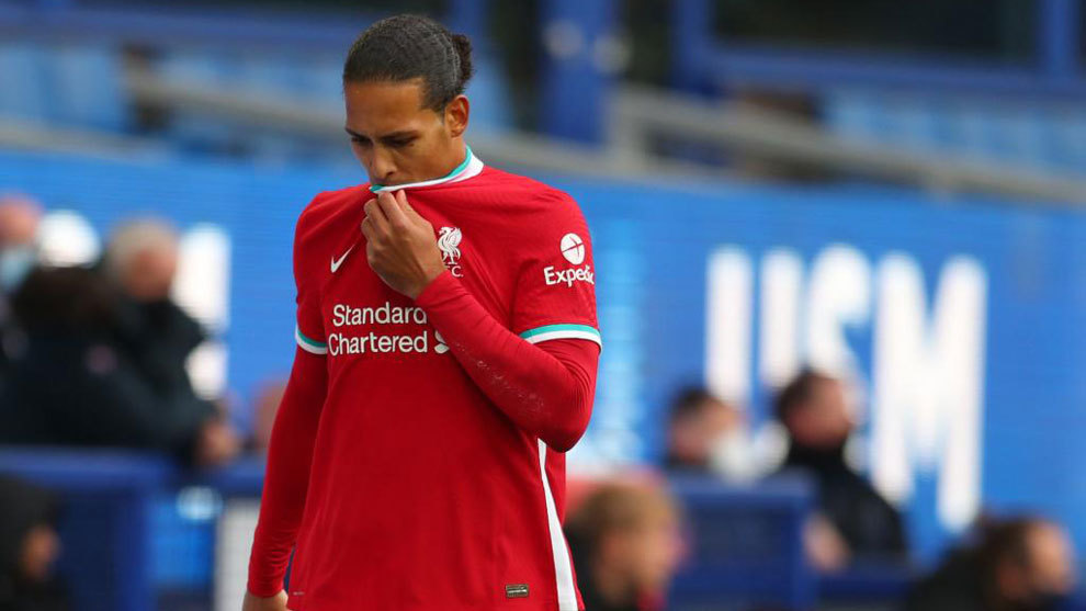 Virgil van Dijk sufrió una grave lesión de rodilla ante Everton Virgil van Dijk sufrió una grave lesión de rodilla ante Everton
