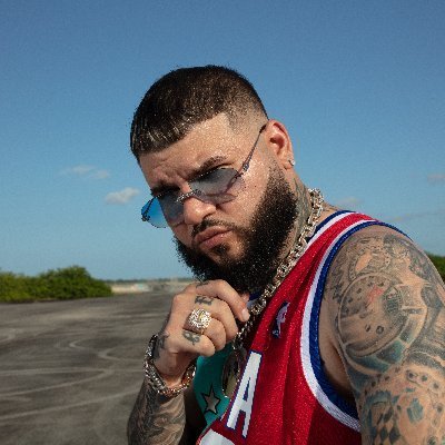 Farruko | MARCA Claro Colombia