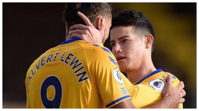 James felicita a Calvert-Lewin tras marcar éste con el Everton