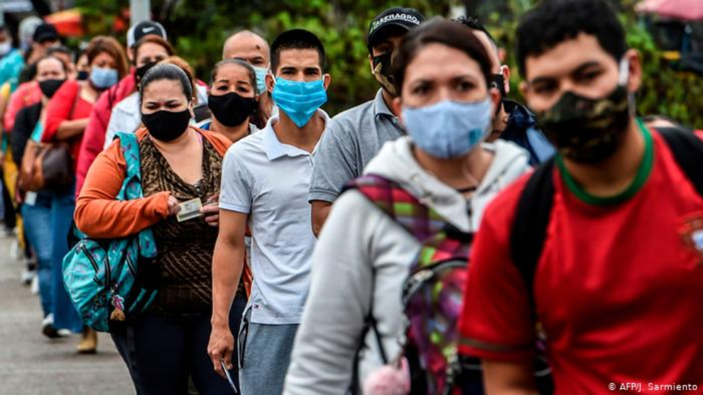 Nuevas medidas por tercer pico de Covid-19 en Bogotá Nuevas medidas por tercer pico de Covid-19 en Bogotá