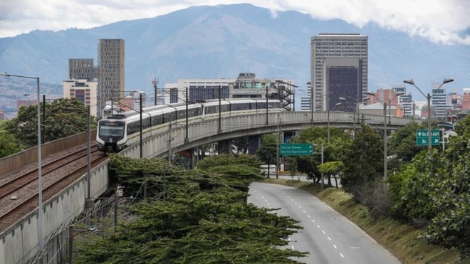 Toque De Queda En Medellin Estas Son Nuevas Restricciones En La Capital Antioquia Marca Claro Colombia