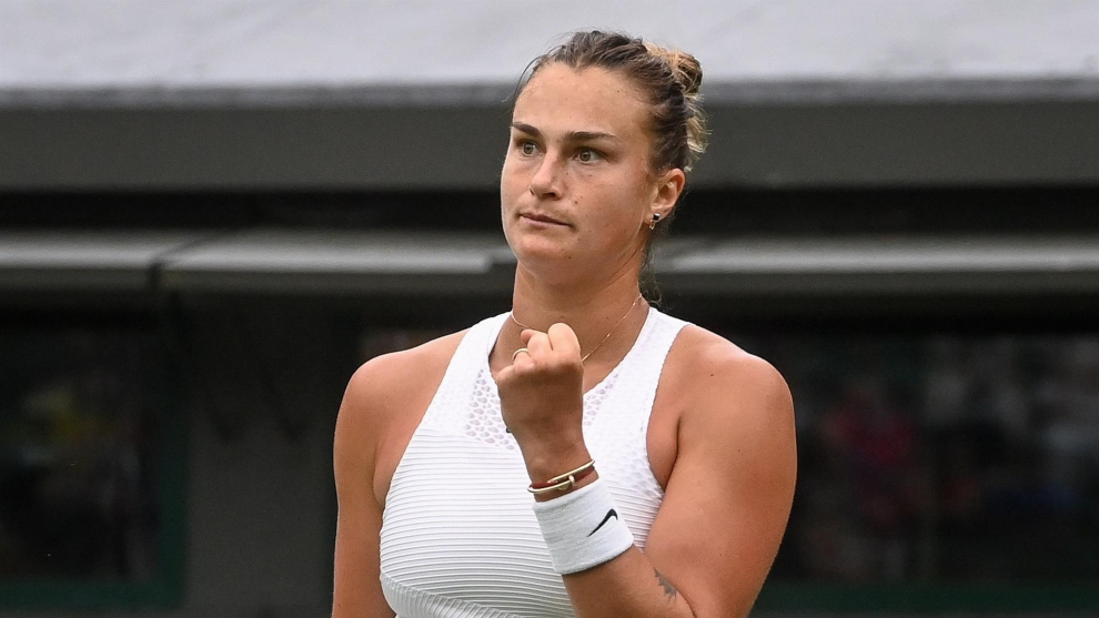 Aryna Sabalenka, celebra en Wimbledon.