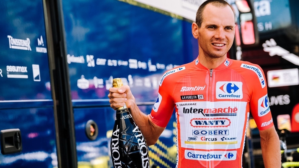 Rein Taaramae tras finalizar una etapa de La Vuelta.