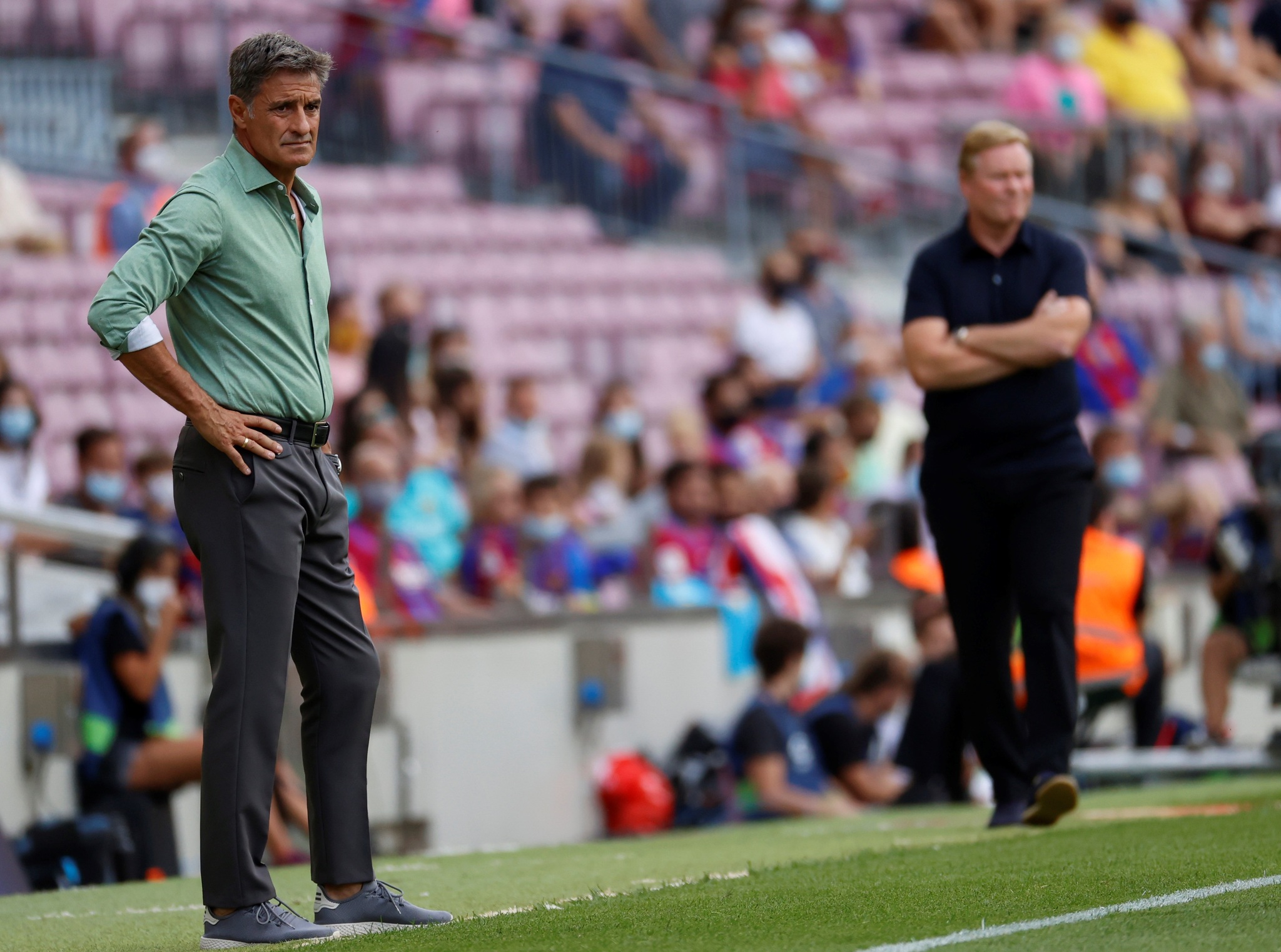 <HIT> BARCELONA </HIT>, 08/29 / 2021.- Getafe coach José Miguel González Míchel (l) during the match of the third day of La Liga which was played this Sunday at the Camp Nou between FC <HIT> Barcelona </ HIT> and Getafe CF.  EFE / Toni Albir”/>Míchel and ROnald Koeman on the benches of the Camp Nou / EFE</figure>
<p><strong>Few.  71 |  THERE IS A NEW CHANGE IN THE GETAFEEE</strong>!  The Mexican attacker Macías enters and leaves Enes Ünal.</p>
<p><strong>Few.  71 |  MORE CHANGES IN THE BARÇAAAA</strong>!  Koeman makes his club debut, Gavi, and a young talent also steps in, Nico González, replacing Braithwaite and Sergi Roberto.</p>
<figure class=