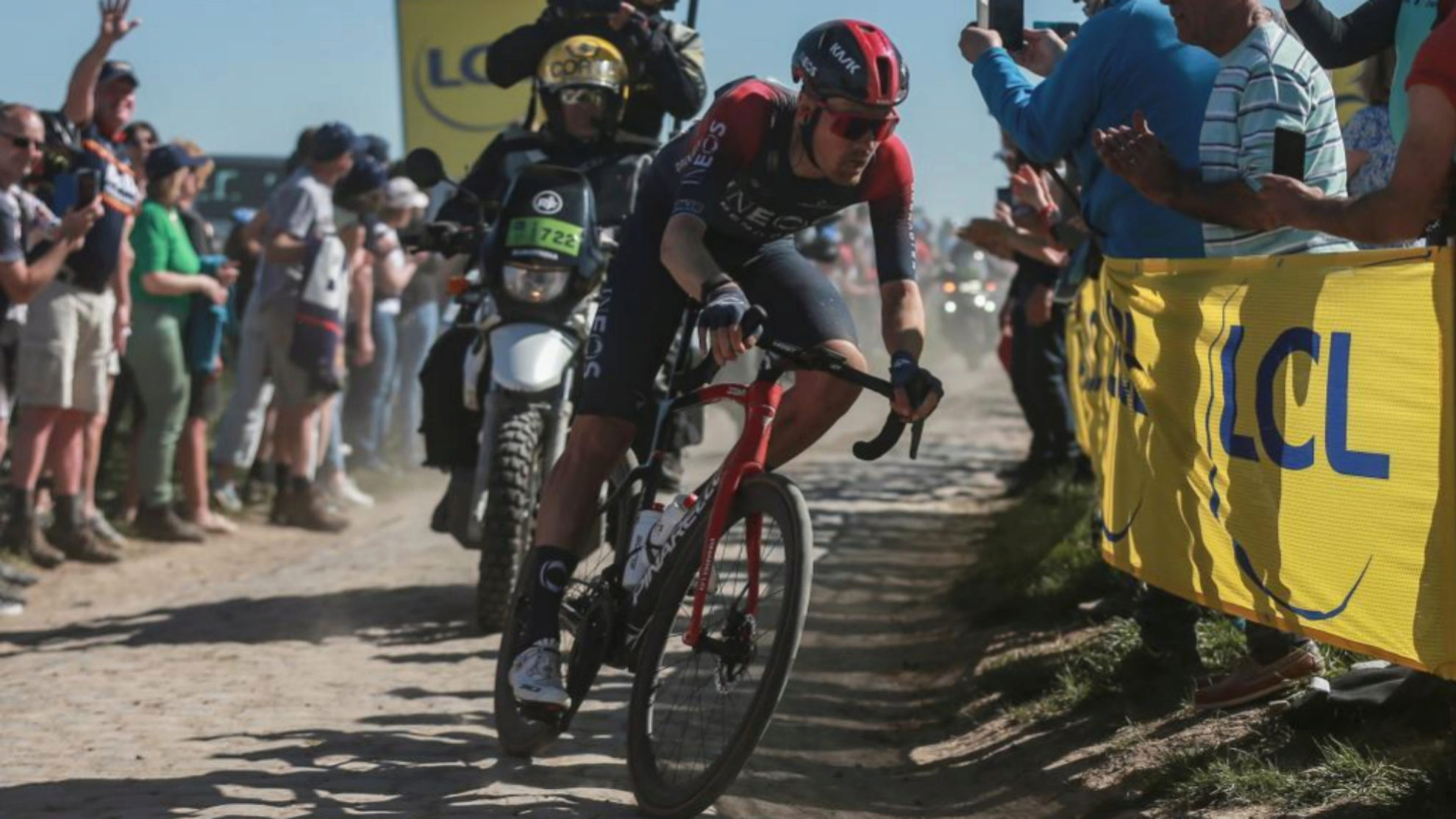 Van Baarle, lanzado hacia la victoria en la Paris Roubaix