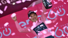 Richard Carapaz, nuevo líder del Giro de Italia.