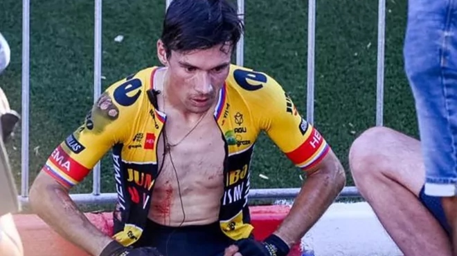 Primoz Roglic se retira de la Vuelta a España tras las heridas que le...