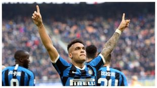 Lautaro celebra un gol con el Inter