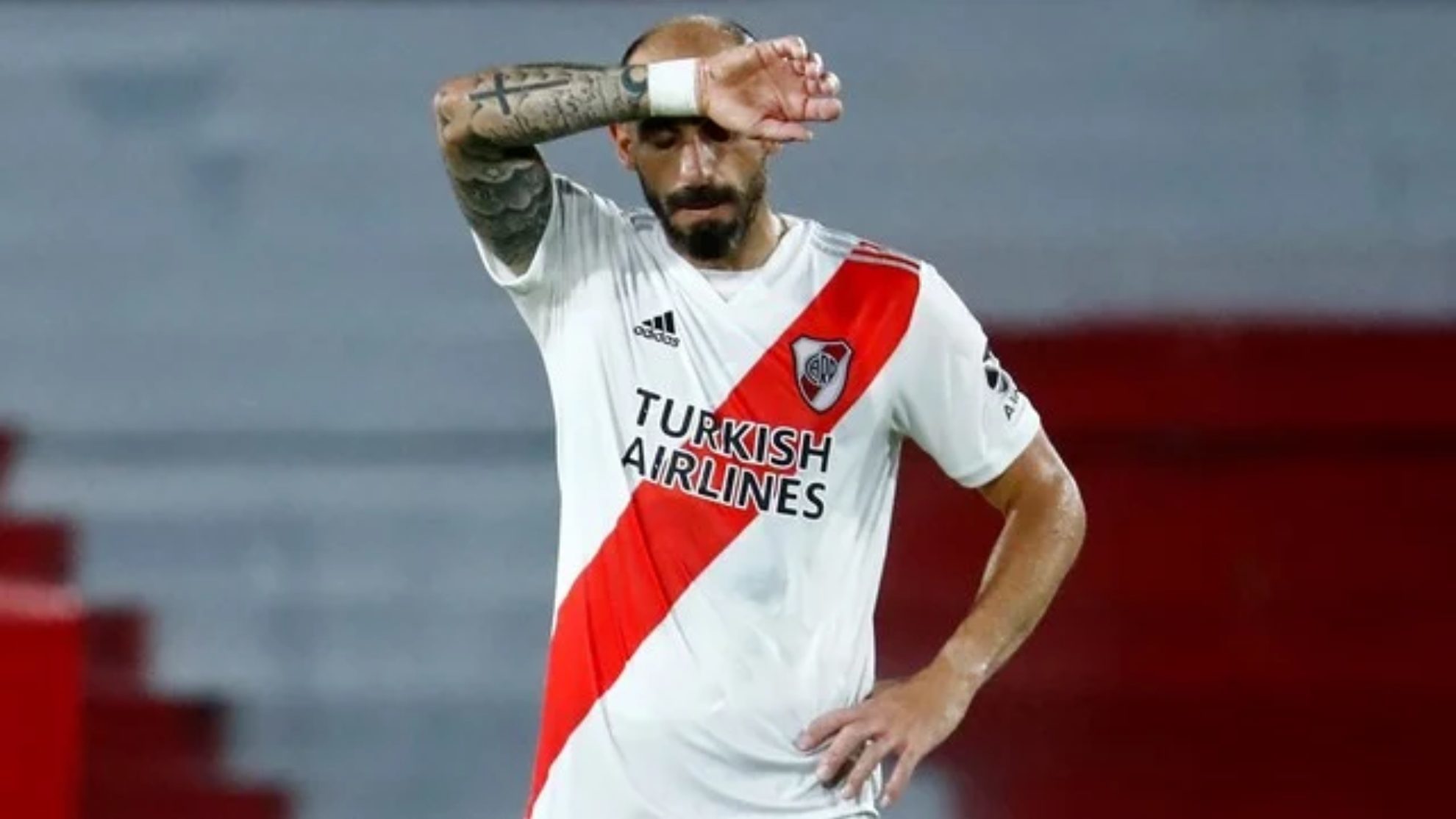 Pinola, en un partido con River Plate.