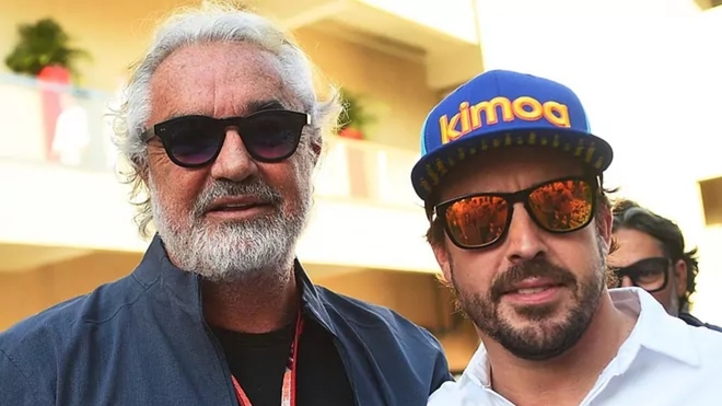 Briatore cree que Alonso puede hacer una gran etapa en Aston Martin,