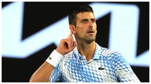Djokovic, en un gesto hacia el público